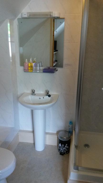 פאטלי ברידג' Lyndale Guest House חדר תמונה