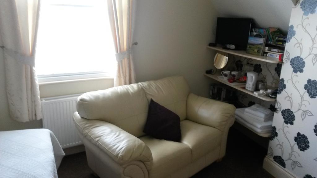 פאטלי ברידג' Lyndale Guest House חדר תמונה