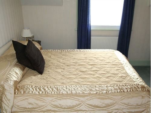 פאטלי ברידג' Lyndale Guest House מראה חיצוני תמונה